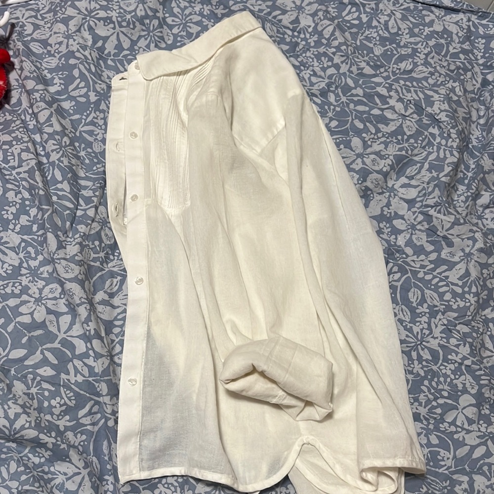 the most chic button up